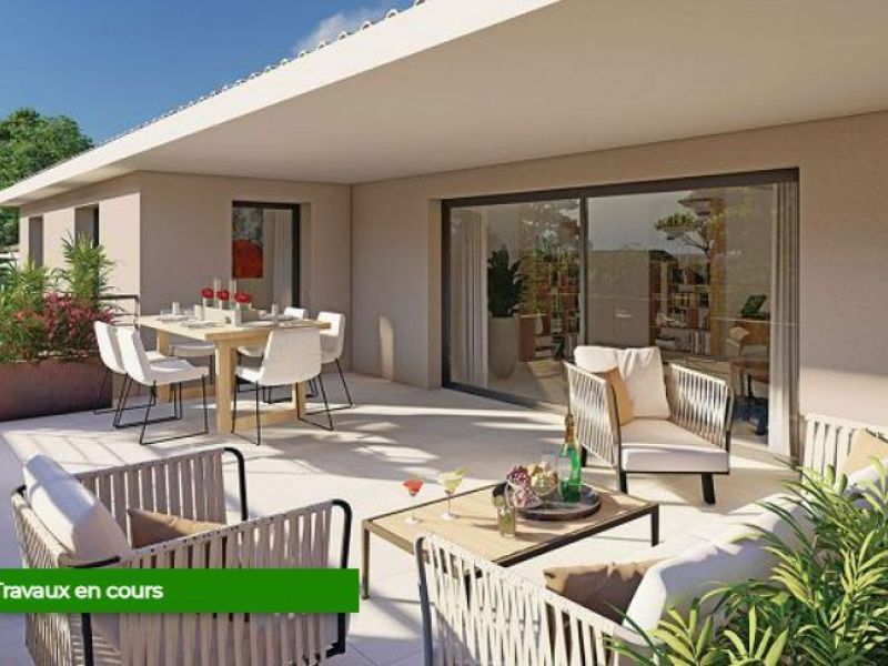 A vendre APPARTEMENT T3 73 M2 TERRASSE BORD DE MER SIX FOURS LES PLAGES