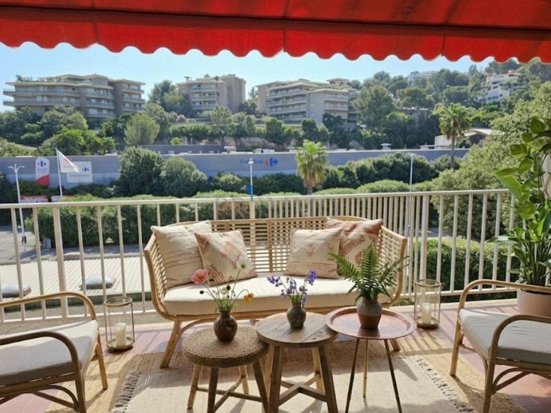 For rent: 1-bedroom apartment, 48 m², seaside, Cavalaire-sur-Mer