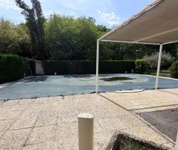 A vendre MAISON  6 PIECES 137 M2  SAINT VIVIEN DE MEDOC campagne