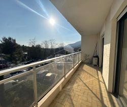 A louer APPARTEMENT T3 58 M2 TERRASSE  VENCE