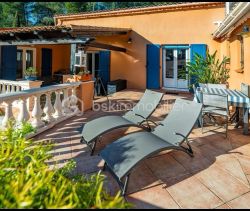 A louer MAISON  8 PIECES 195 M2  TARADEAU