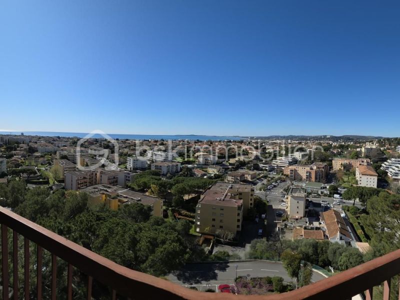 A louer APPARTEMENT T2 47 M2 VUE MER CAGNES SUR MER