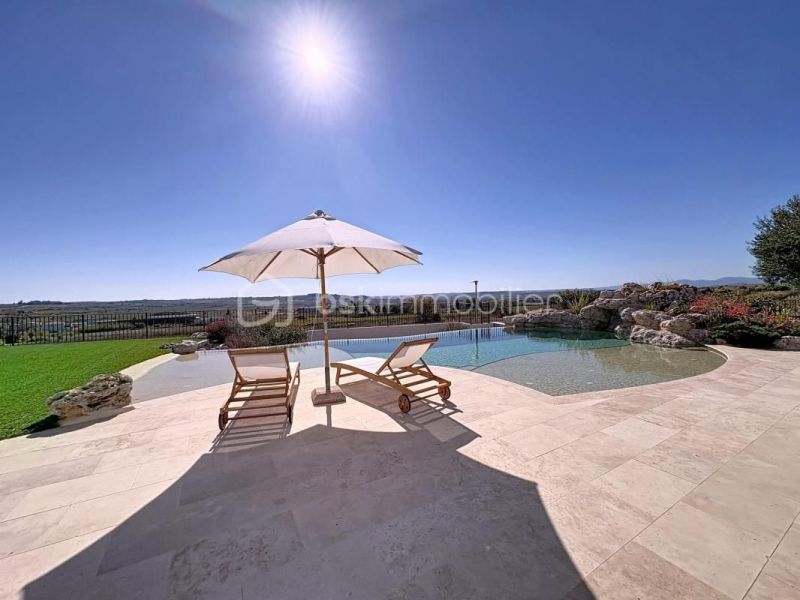 Contemporary house for rent in Magalas