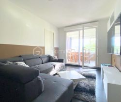 A louer APPARTEMENT T2 39 M2 TERRASSE BORD DE MER LA SEYNE SUR MER