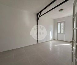 Apartment for rent, 2 bedrooms, 65 m², Roquevaire