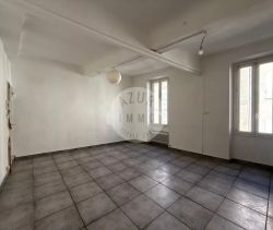 Apartment for rent, 2 bedrooms, 62 m², Roquevaire