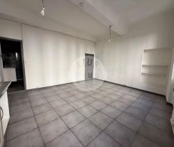 Apartment for rent, 2 bedrooms, 61 m², Roquevaire