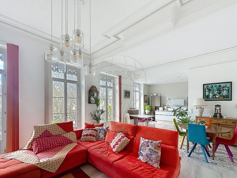 A louer APPARTEMENT DE PRESTIGE T5 155 M2  NIMES