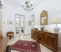 A louer APPARTEMENT DE PRESTIGE T5 155 M2  NIMES