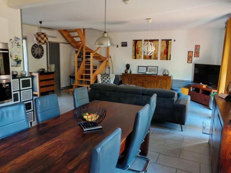 A louer MAISON  CONTEMPORAINE  SAINTES