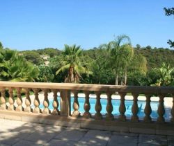 A louer MAISON  4 PIECES 106 M2 BORD DE MER SAINT RAPHAEL