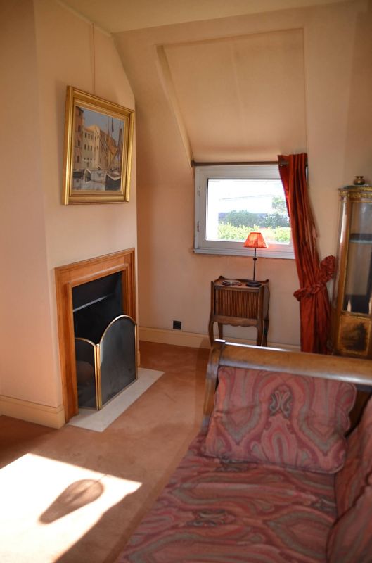 70c6db42c4c93bf662e29ac84f4179a1