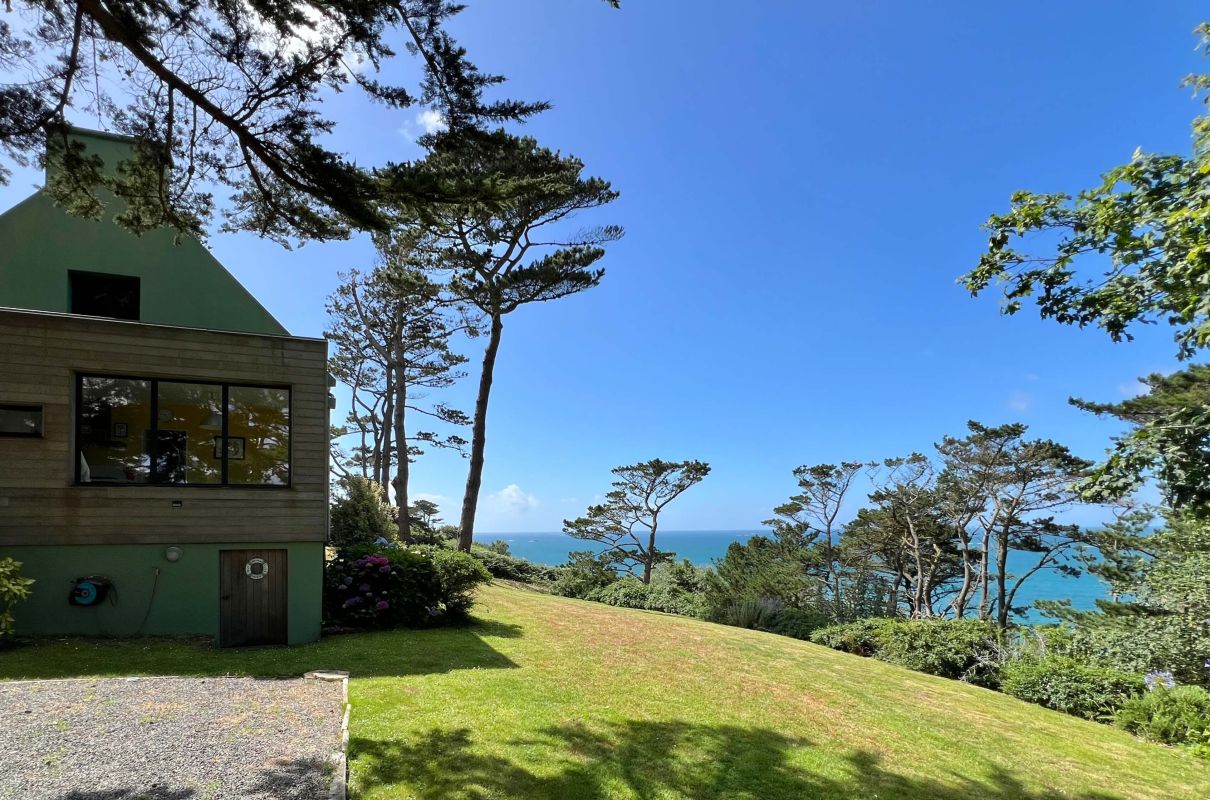 5706181844e24541d204264947c0f9b2