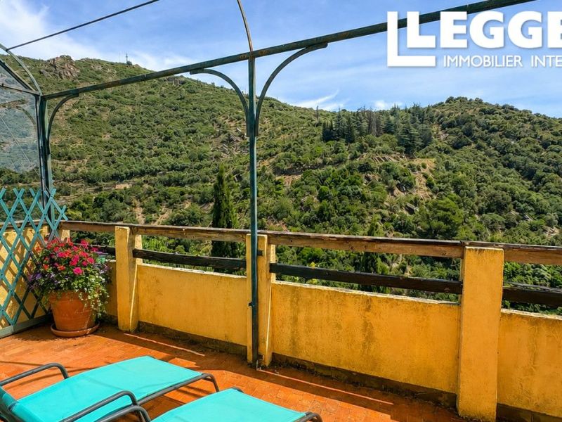 A vendre GîTE  LASTOURS