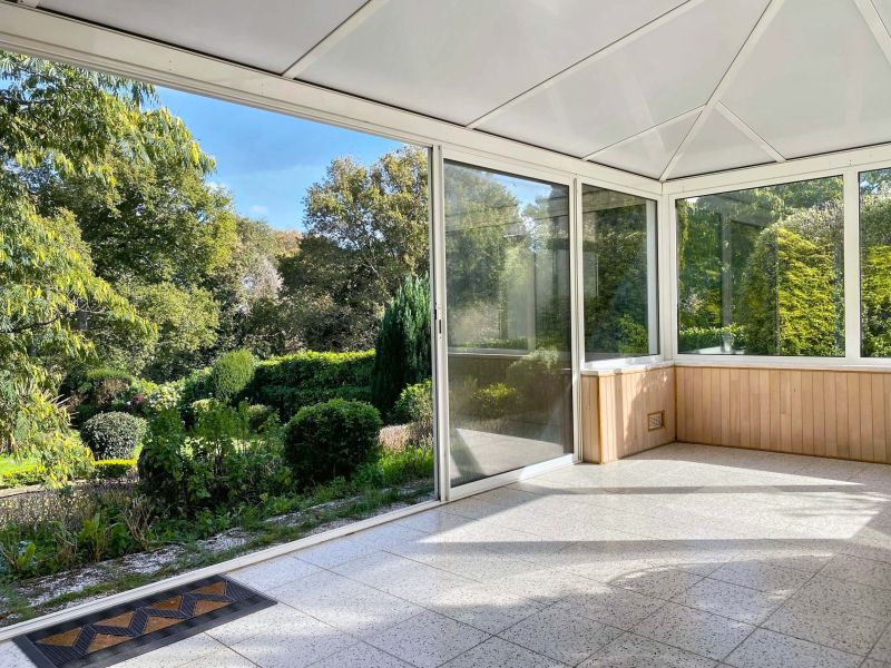 A vendre CHARMANTE PROPRIETE BORD DE L'ODET 6 PICES 138 M&sup2; COMBRIT