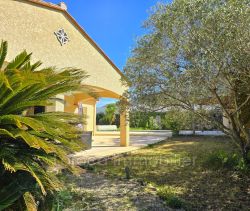 A louer MAISON  5 PIECES 112 M2  LAROQUE DES ALBERES Village