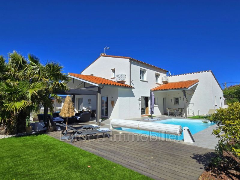 A louer MAISON  5 PIECES 160 M2  MONTESQUIEU DES ALBERES Village