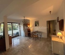 A louer APPARTEMENT T4 537 M2 TERRASSE BORD DE MER CANNES