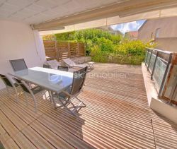 A louer APPARTEMENT DE PRESTIGE T4 107 M2 TERRASSE BORD DE MER CANNES