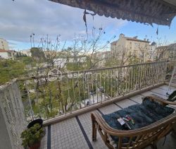 A louer APPARTEMENT T3 71 M2 BORD DE MER NICE