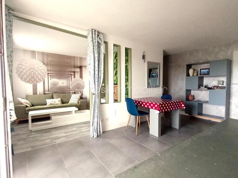 A louer APPARTEMENT T2 54 M2 TERRASSE BORD DE MER LATTES