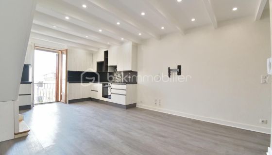 A louer APPARTEMENT T5 90 M2 TERRASSE BORD DE MER SETE