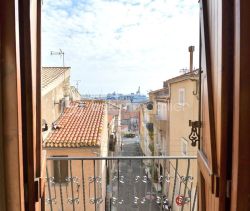 A louer APPARTEMENT T5 90 M2 TERRASSE BORD DE MER SETE