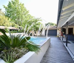 A vendre Superbe VILLA  contemporaine 7 PIECES 238 M&sup2; piscine Andernos-les-Bains