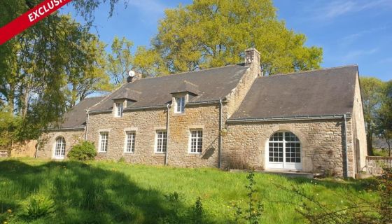 A louer LONGèRE  8 PIECES 295 M2  VIGNEUX DE BRETAGNE