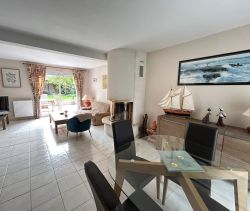 vente Maison contemporaine avec jardin dans un quartier calme de Dinard