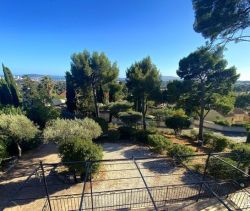 A vendre SPACIEUSE VILLA 173 m&sup2; TOULON OUEST
