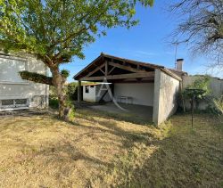A vendre MAISON  4 PIECES 70 M2 BORD DE MER LONGEVILLE SUR MER