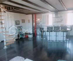 A louer APPARTEMENT DUPLEX T3 64 M2 BORD DE MER LA SEYNE SUR MER