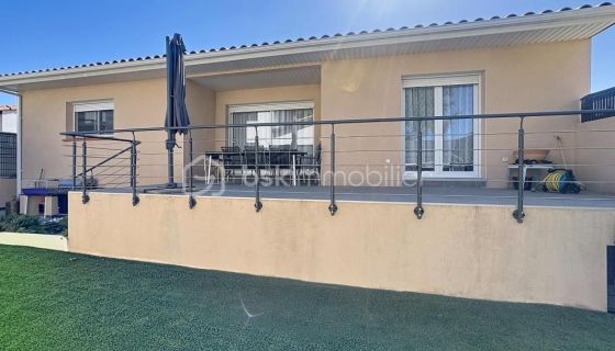 A louer MAISON  5 PIECES 111 M2  BOMPAS