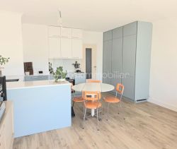 A louer APPARTEMENT T3 58 M2 BORD DE MER SETE