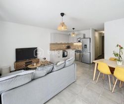 A louer APPARTEMENT T3 68 M2 TERRASSE BORD DE MER SETE