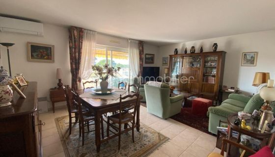 A louer APPARTEMENT T3 82 M2 TERRASSE BORD DE MER SAINT RAPHAEL