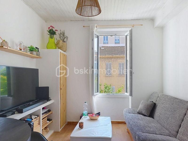 A louer APPARTEMENT T2 24 M2 BORD DE MER LA SEYNE SUR MER