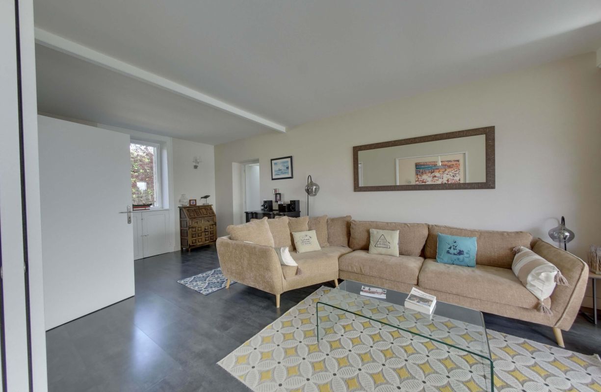 60b4a6a00eb1208ed27423bd20407c07