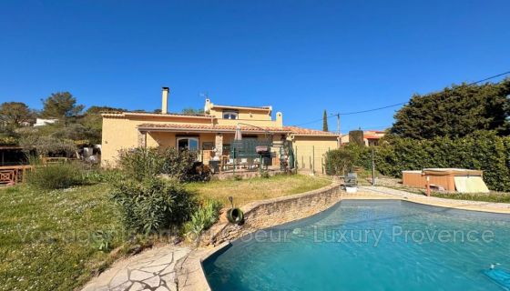 A louer MAISON  5 PIECES 150 M2  GREASQUE