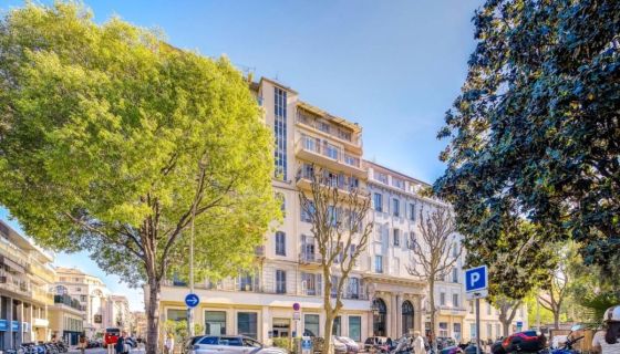 A louer APPARTEMENT T2 38 M2 BORD DE MER NICE