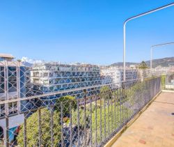 A louer APPARTEMENT T2 38 M2 BORD DE MER NICE