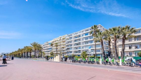 A louer APPARTEMENT DE PRESTIGE T2 73 M2 TERRASSE VUE MER NICE