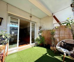 A louer APPARTEMENT T3 75 M2 TERRASSE BORD DE MER NICE