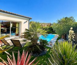A louer MAISON  CONTEMPORAINE BORD DE MER LES MATHES