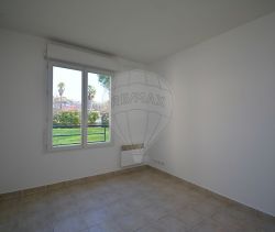 A louer APPARTEMENT T2 39 M2 TERRASSE BORD DE MER CAGNES SUR MER