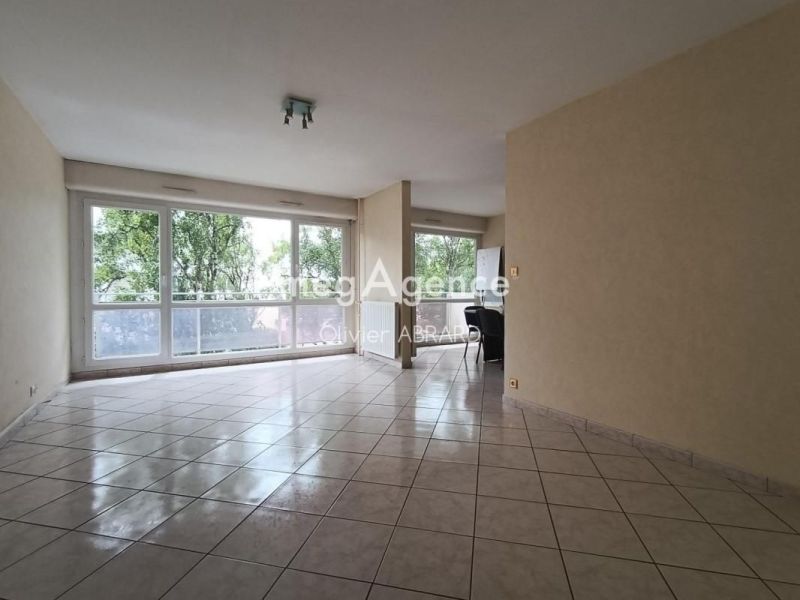 A louer APPARTEMENT T5 103 M2  NANTES