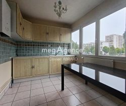 A louer APPARTEMENT T5 103 M2  NANTES