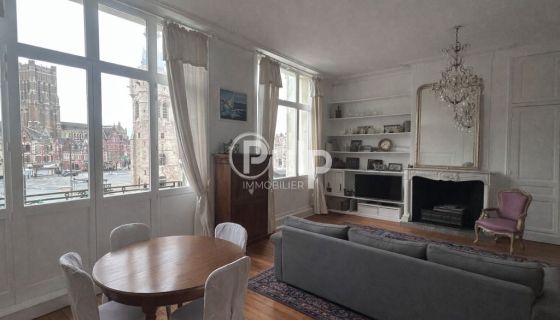 A louer APPARTEMENT  275 M2  BETHUNE