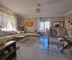A vendre MAISON  6 PIECES 175 M2  LE PERTHUS Village